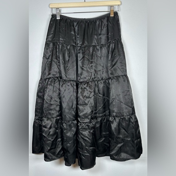 Whimsigoth Dark Romantic Black Satin Tiered Midi Skirt. Size Medium - Picture 1 of 7